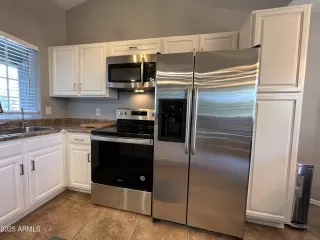 Photo #4: 6906210 Listing