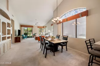 Photo #5: 6906264 Listing 