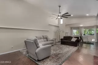 Photo #5: 6906282 Listing 