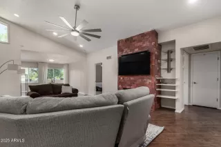 Photo #6: 6906282 Listing 