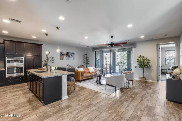 MLS: 6906308 Condo For Sale