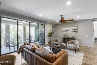 Photo #5: 6906308 Listing 