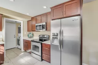 Photo #6: 6906310 Listing 