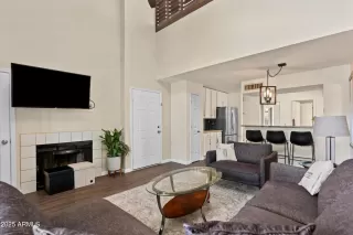 Photo #6: 6906393 Listing 