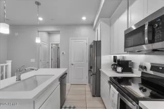 Photo #3: 6906509 Listing 