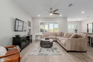 Photo #3: 6906927 Listing 