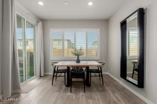 Photo #6: 6906927 Listing 