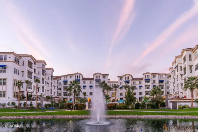 MLS: 6907044 Condo For Sale