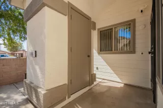 Photo #4: 6907141 Listing