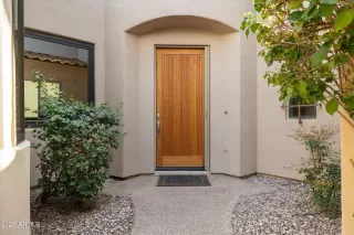 Photo #2: 6907190 Listing