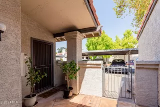 Photo #4: 6907361 Listing 