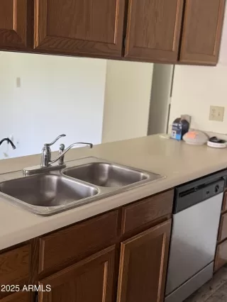 Photo #4: 6907468 Listing 