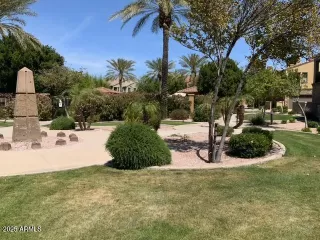 Photo #6: 6907508 Listing