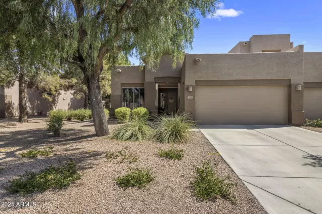 MLS: 6907516 Condo For Sale