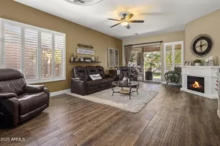 Photo #4: 6907516 Listing