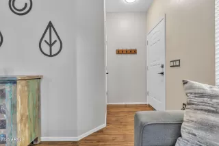 Photo #3: 6907557 Listing 