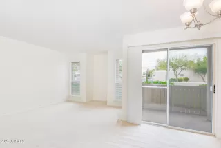 Photo #4: 6907732 Listing 