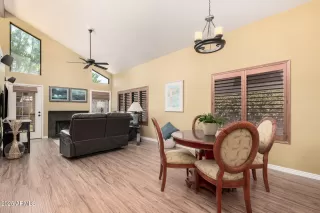 Photo #2: 6907836 Listing 