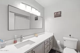 Photo #6: 6907919 Listing 