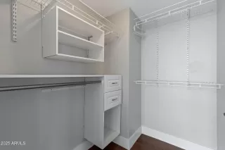 Photo #5: 6908710 Listing 