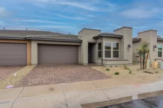 Photo #5: 6908798 Listing 