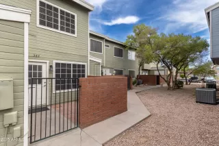 Photo #1: 6908915 Listing 