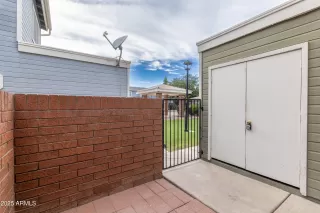 Photo #3: 6908915 Listing 