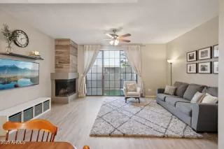 Photo #6: 6909029 Listing