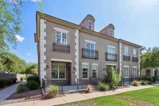 Photo #2: 6909255 Listing