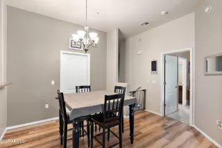 Photo #6: 6909268 Listing