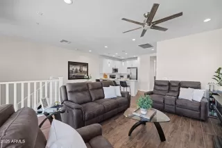 Photo #1: 6909337 Listing