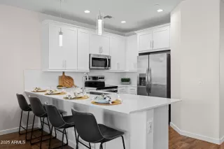 Photo #2: 6909337 Listing