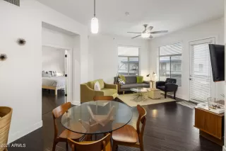 Photo #4: 6909388 Listing 