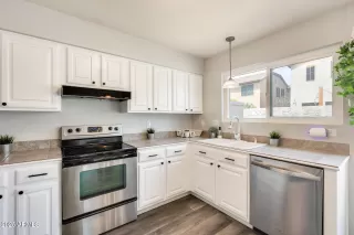 Photo #1: 6909451 Listing 