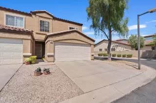 Photo #3: 6909647 Listing