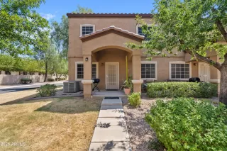 Photo #5: 6909647 Listing