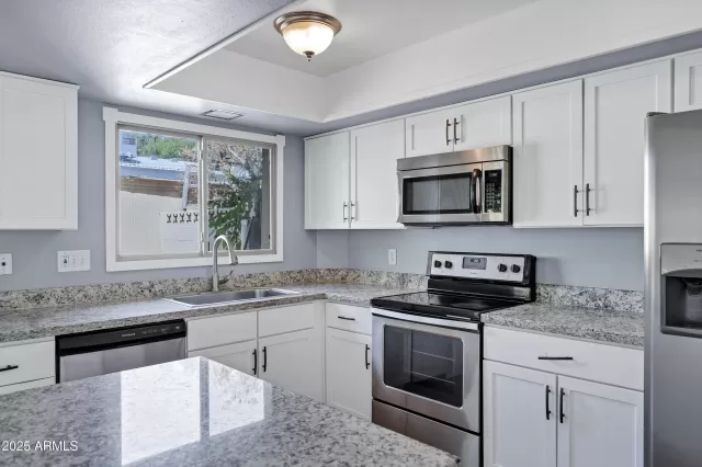 MLS: 6909649 Condo For Sale