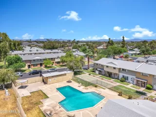 Photo #2: 6909649 Listing 