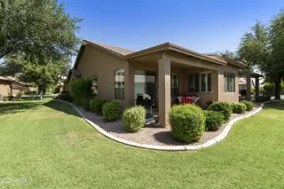 Photo #3: 6909817 Listing