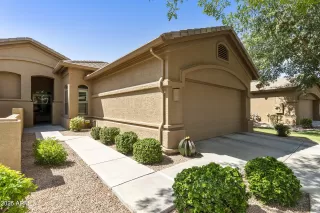 Photo #4: 6909817 Listing