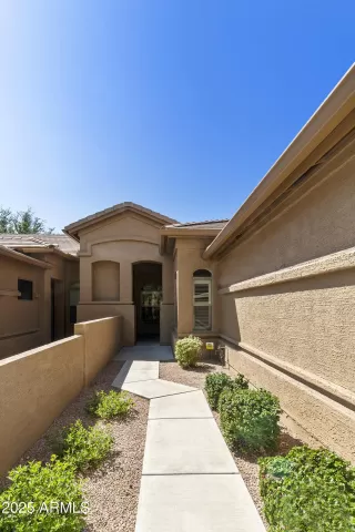 Photo #6: 6909817 Listing