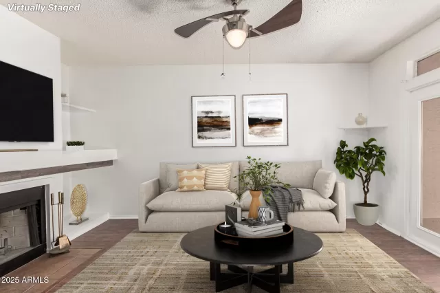 MLS: 6909958 Condo For Sale