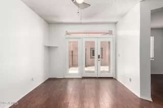 Photo #4: 6909958 Listing 