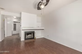 Photo #5: 6909958 Listing 