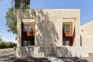 More Details about MLS # 6909973 : 2165 E UNIVERSITY DRIVE#223