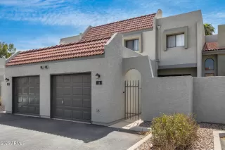 More Details about MLS # 6910047 : 2524 S EL PARADISO#15