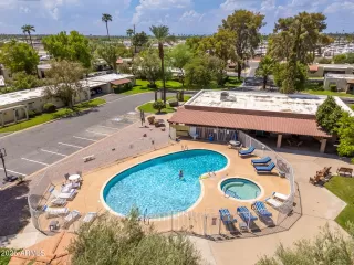 Photo #2: 6910225 Listing