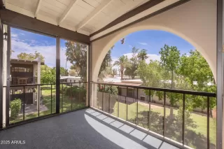 Photo #6: 6910225 Listing