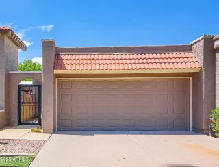 Photo #3: 6910257 Listing