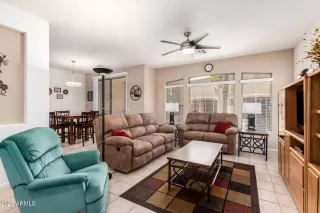 Photo #3: 6910306 Listing